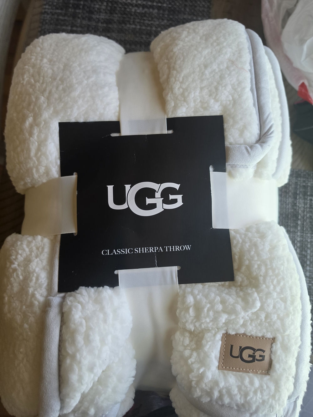 UGG Classic Sherpa Throw - Snow